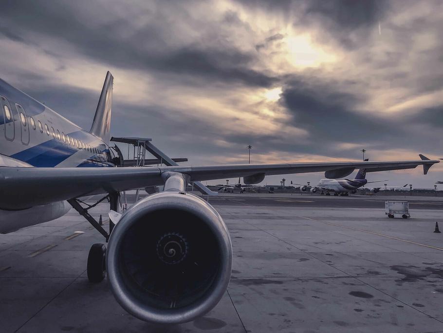 Image of a Jet Engine